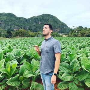 Meet your Posher, Emmanuel